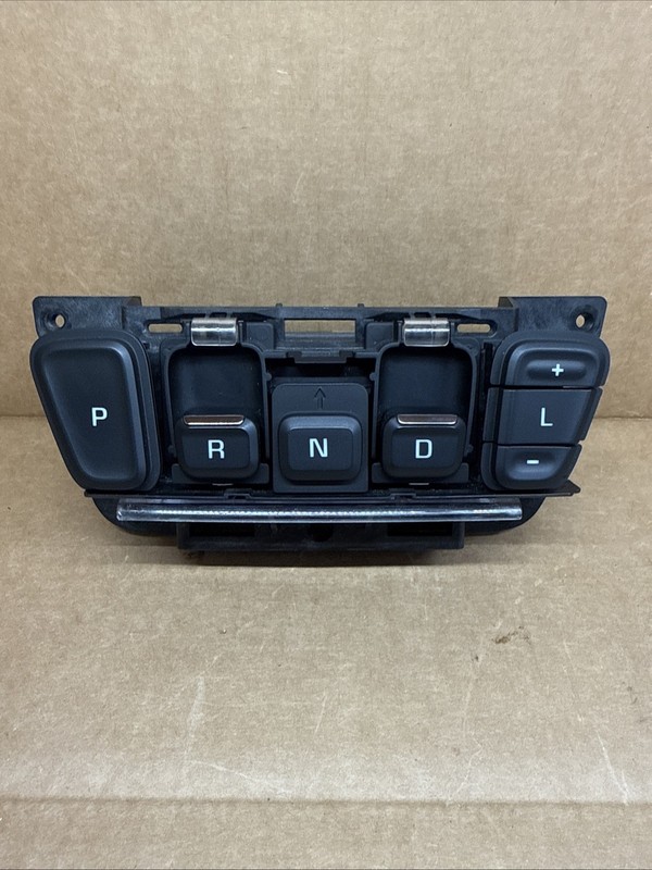2018-2023 GMC Terrain Front Center Console Transmission Shifter OEM 84517433