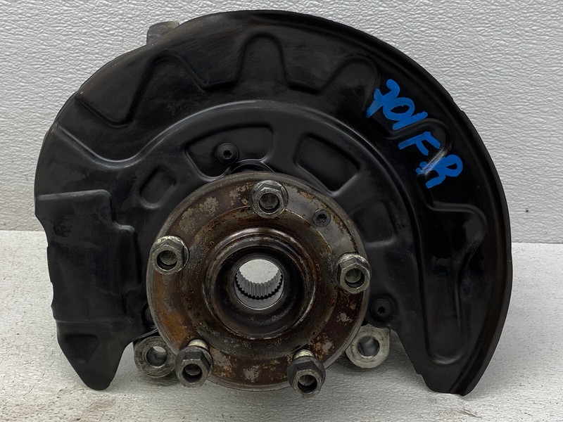 2015-2016 AUDI A3 FRONT RIGHT PASSENGER SPINDLE KNUCKLE WHEEL HUB AWD OEM LOT701