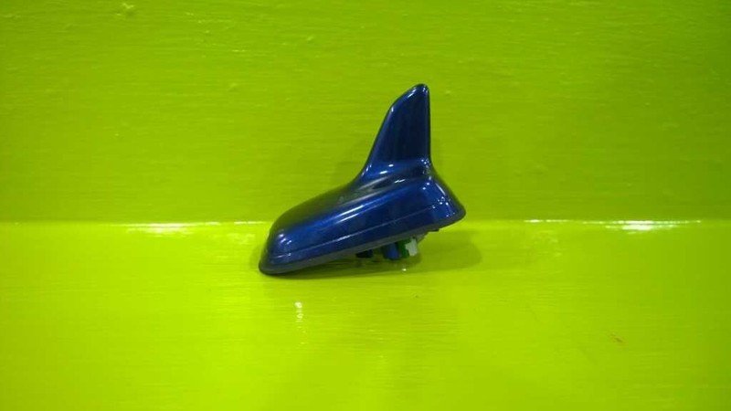 13 14 15 16 AUDI A4 ANTENNA OEM 2990-33