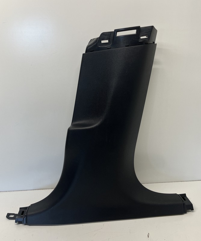 17-22 TESLA MODEL 3 RIGHT LOWER B PILLAR TRIM COVER 1086299-80-J 1836 U9
