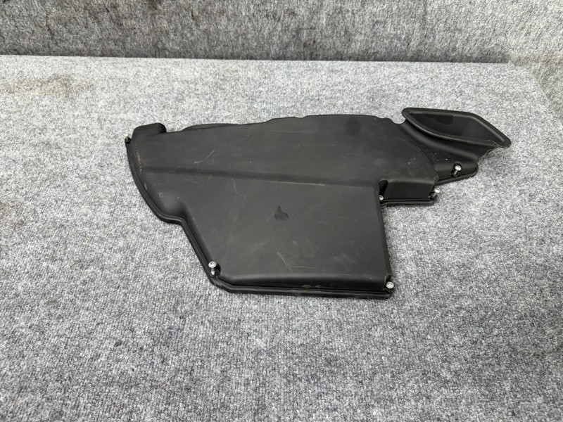BMW E90 E92 E93 M3 OEM 2008-2013 OEM ENGINE AIR INTAKE FILTER HOUSING BOX COVER