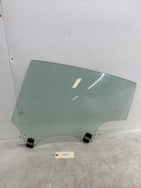 2020-2022 Tesla Model 3 Rear Driver Side Door Window Glass Left 33018 S1