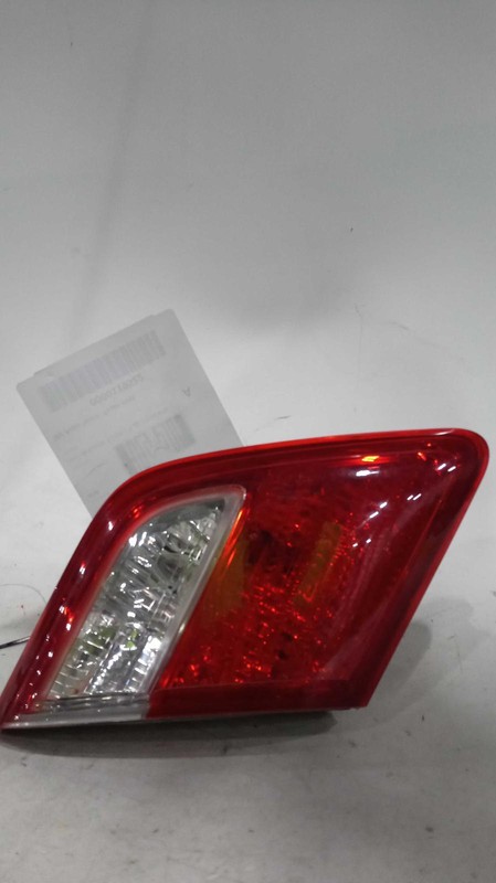 2009 Toyota Camry Left Tail Light Assembly Grey OEM 516597 120K Miles