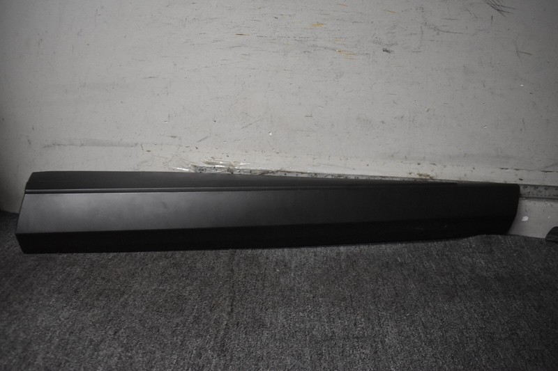 2021-2023 NISSAN ROGUE RIGHT SIDE DOOR MOLDING FACTORY OEM