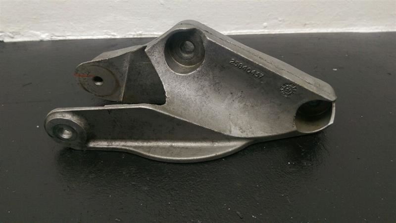 09-17 Buick Enclave 3.6L Engine Strut Bracket OEM 23197326