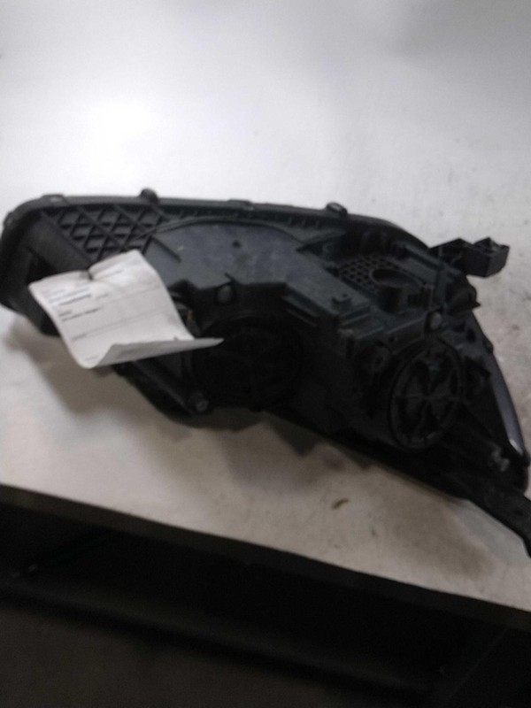 2016 KIA Cadenza Left Headlight Assembly Grey 351587 Used 105k Miles