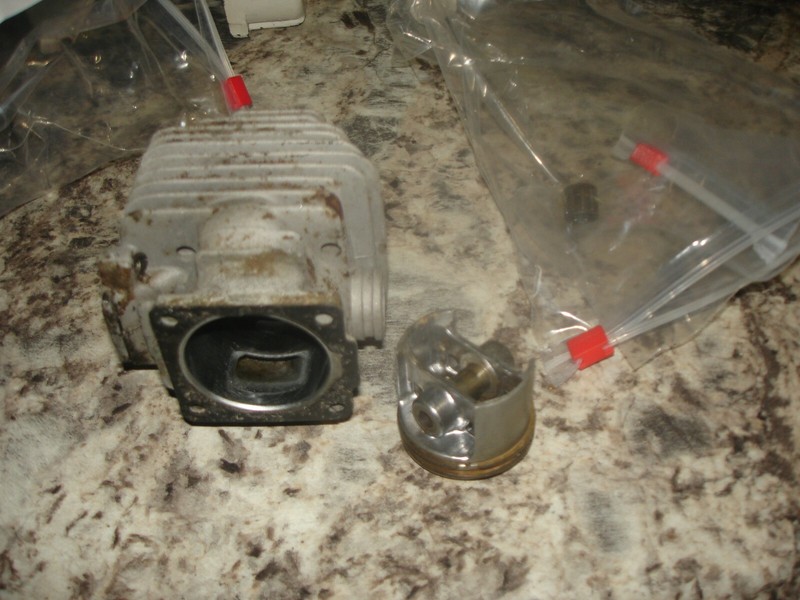 Stihl 028 piston and cylinder chainsaw part bin 209#1