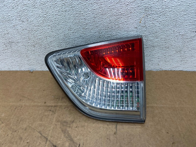 2013 to 2016 Nissan Pathfinder Right Passenger Inner Tail light Oem AD6245 LK
