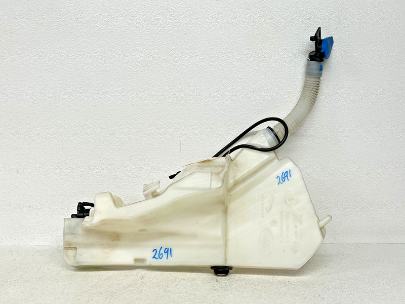 ⭐2017-2019 JAGUAR XE FRONT WINDSHIELD WIPER FLUID RESERVOIR TANK OEM LOT2691