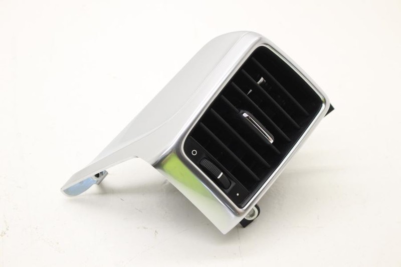 10-16 PANAMERA Turbo AWD Passenger Right Rear Console Air Vent