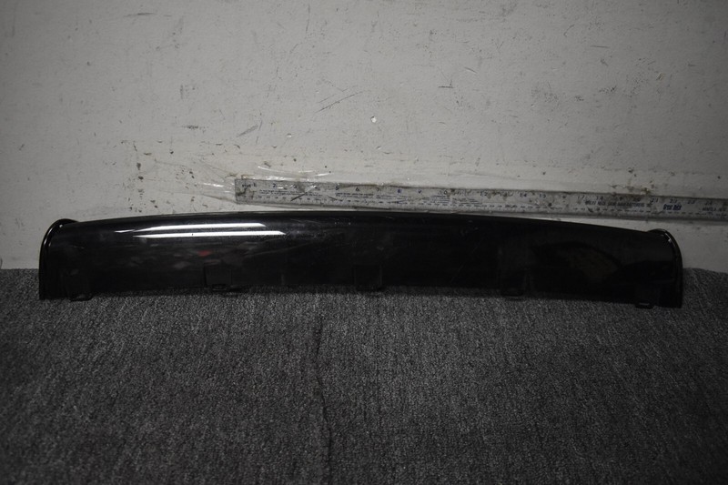 2019-2021 BMW 330I BASE MOLDING GUARD FACTORY OEM