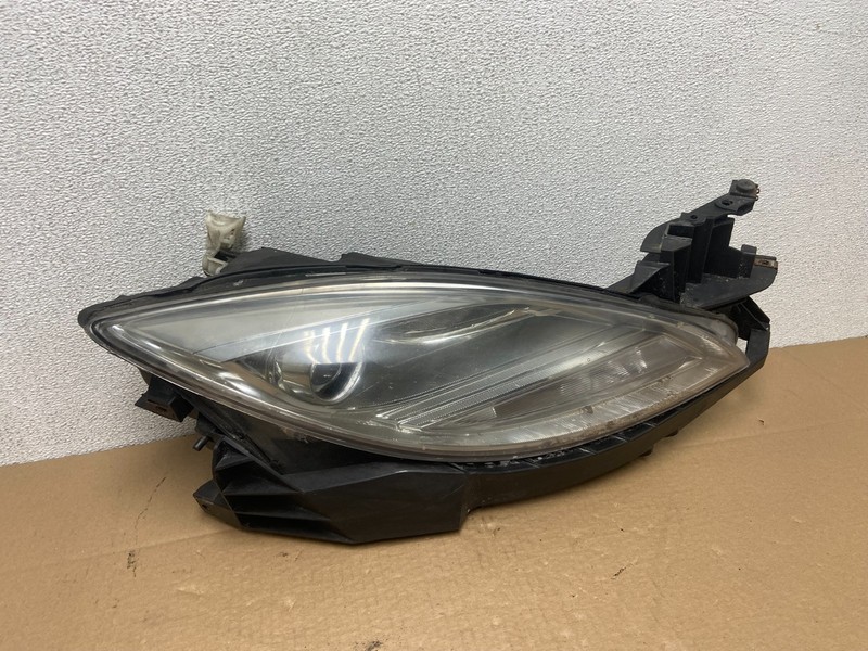 2009-2010 Mazda 6 Right Passenger Side Halogen Headlight Oem AB6129 DW