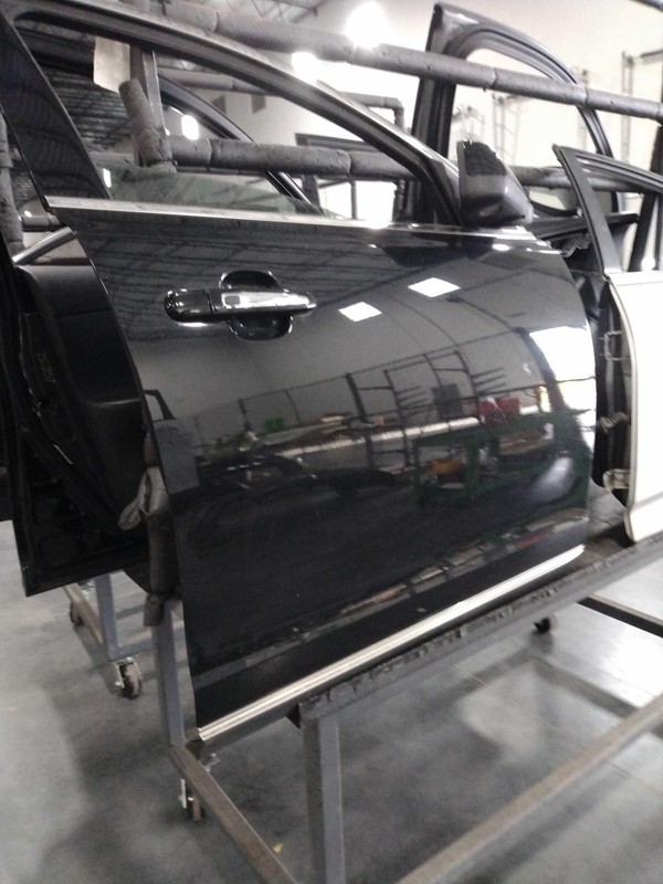 2015 Lincoln MKS Right Front Door Black OEM Used Good Condition 544677