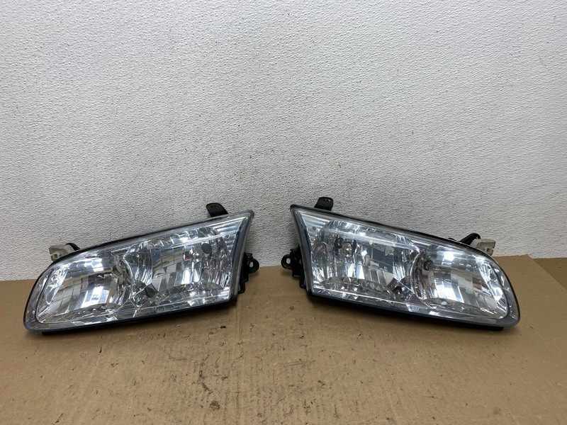 2000 to 2001 Toyota Camry Front Left+Right Side Headlights AE6609 DW
