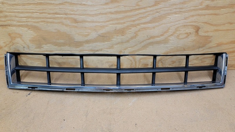 2010 - 2012 CADILLAC SRX Front Bumper Lower Grille OEM