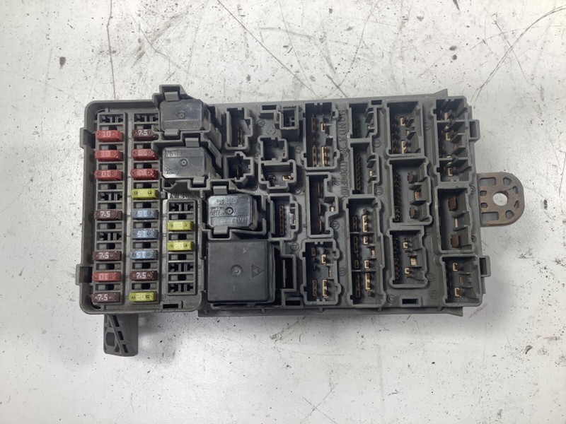 08 Honda Element Automatic Transmission Fuse Box Assembly 38200-SCV-A14 OEM