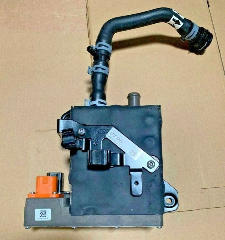 Volkswagen Hybrid Heat Exchanger 12E.963.231.F WITH BRACKET AND PIPE