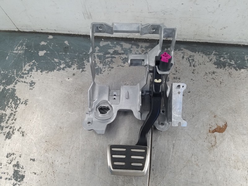 2016 Audi S4 Quattro B8 Brake Pedal / Bracket #0800 P5