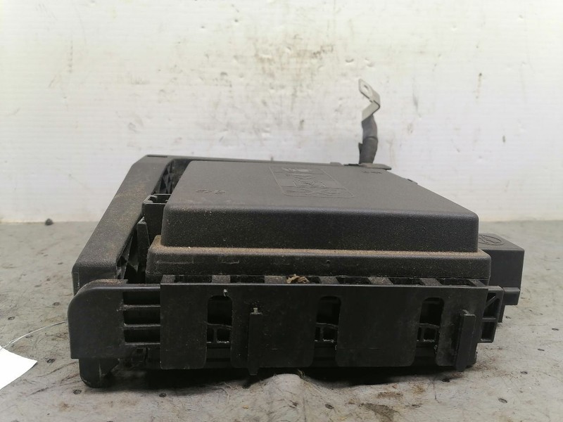 Fuse Box Engine Fits 20-23 ACADIA 1762181