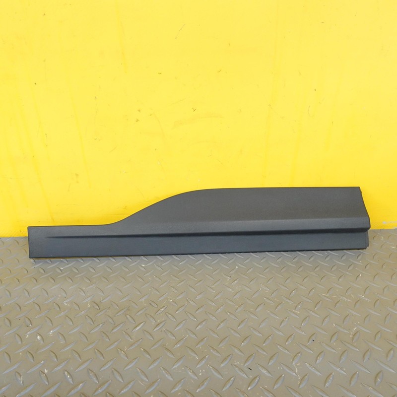 2022-2023 CHEVROLET BOLT EV REAR RIGHT SIDE DOOR LOWER MOLDING OEM 42782315