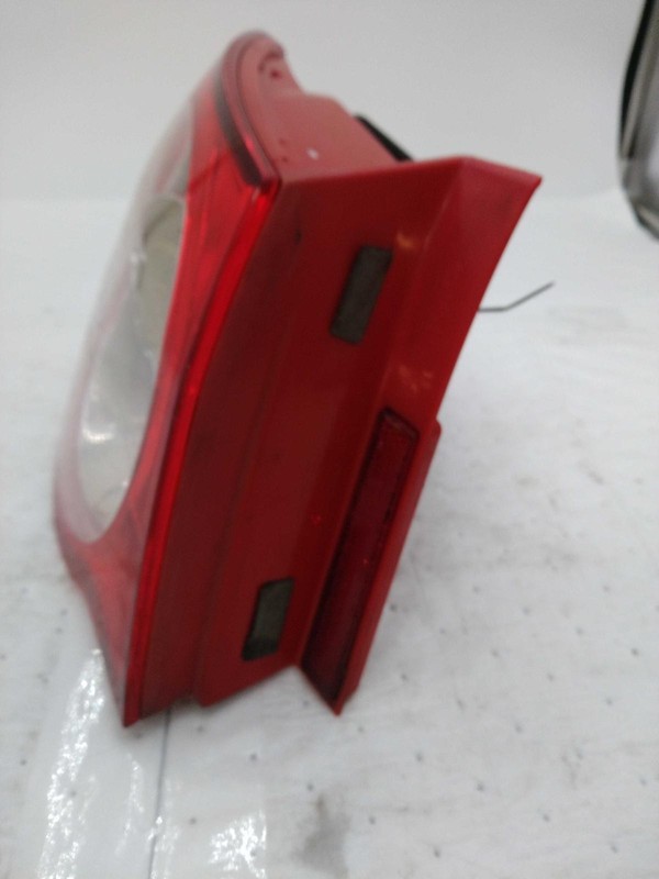 2006 Volkswagen Passat Left Tail Light Assembly OEM 16631 Used 174k Miles