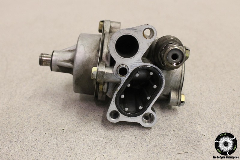1993 Suzuki Katana 750 GSX750F ENGINE MOTOR OIL PUMP GSX 93