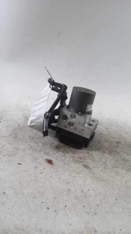 2015 Acura MDX ABS Modulator OEM 57111TZ6A11 130K Miles White 4WD