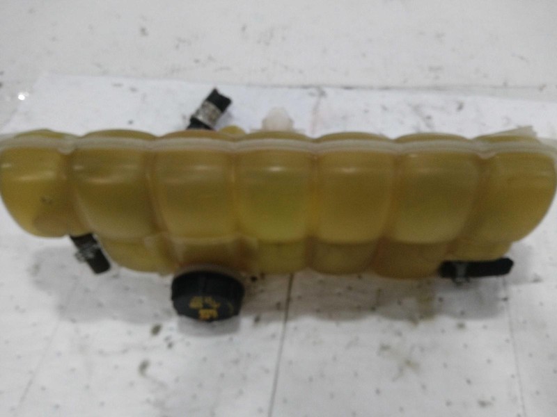 2019 Ford F150 Pickup Engine Coolant Reservoir White OEM JL348A080DD 121K