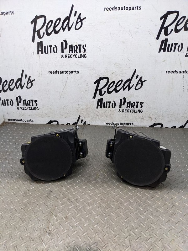 15-17 Jeep Wrangler Left & Right Subwoofer Audio Speaker OEM1196139