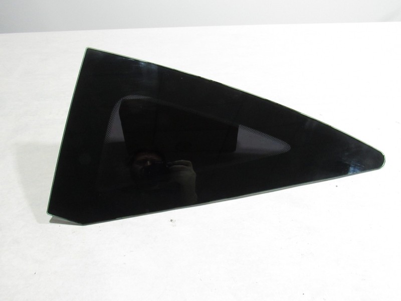 20-23 McLaren GT 2021 Rear Left Driver Quarter Glass Window |@1