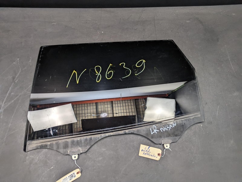 Rear Left Door Window Glass 2018 Nissan Pathfinder 82301-3KA1A 2013 2014 - 2020