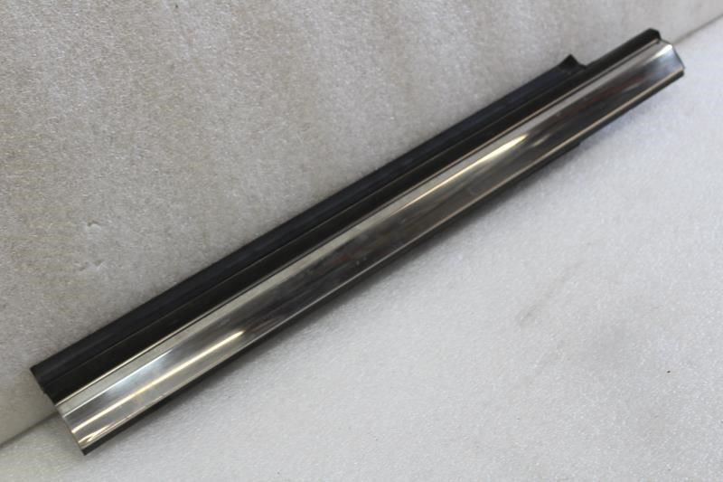 1991 1992 1993 1994 1995 PLYMOUTH ACCLAIM RIGHT REAR DOOR WINDOW MOLDING CHROME