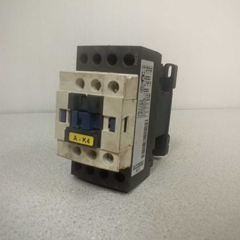 Schneider Telemecanique KC1 C04 Power Contactor