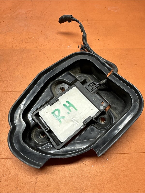 36930TZ3A13 | 2015-2018 ACURA TLX REAR RIGHT BLIND SPOT RADAR SENSOR MODULE OEM