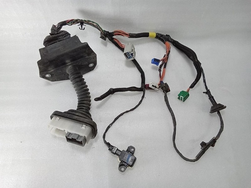 2013-2015 Dodge Ram 1500 2500 3500 Right Front Side Door Wiring 68092360AF