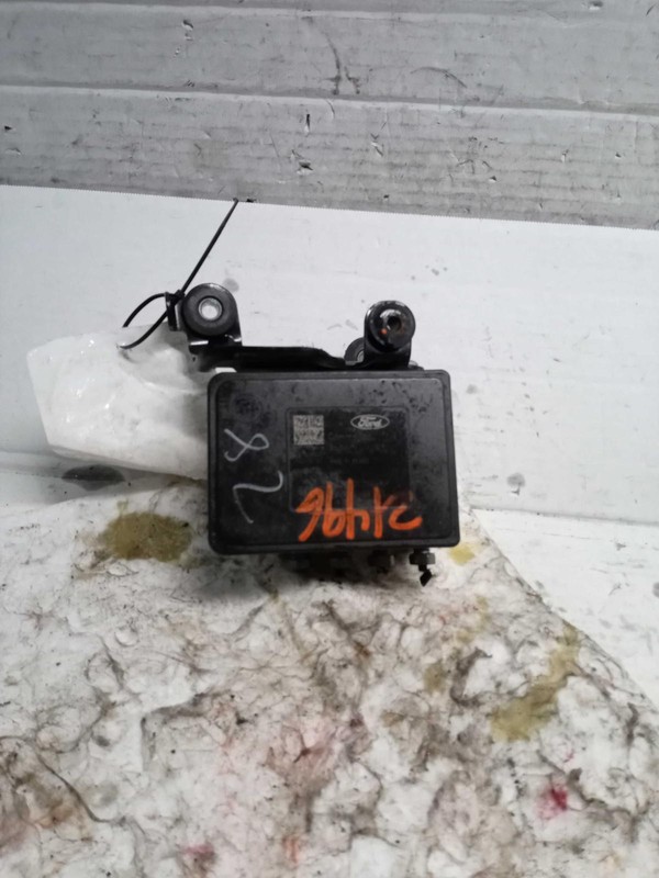 2018 Ford Fusion ABS Pump Motor Assembly OEM 631542 45000 Miles Tan