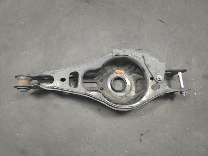 Rear Left Spring Lower Control Arm 2021 Toyota RAV4 48730-0R050 2019 - 2025 X
