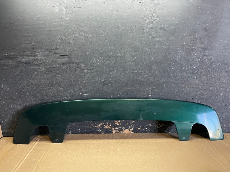 2001 to 2007 Toyota Sequoia 3RD Brake Light Spoiler Wing OEM AB2972 DG