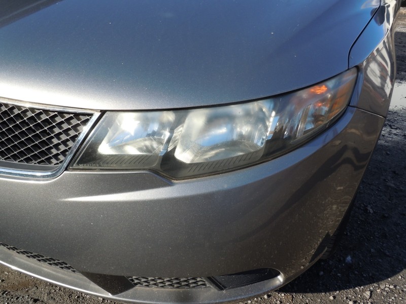 2010-2012 Kia Forte Halogen Headlight Driver Left LH Sedan Hatchback
