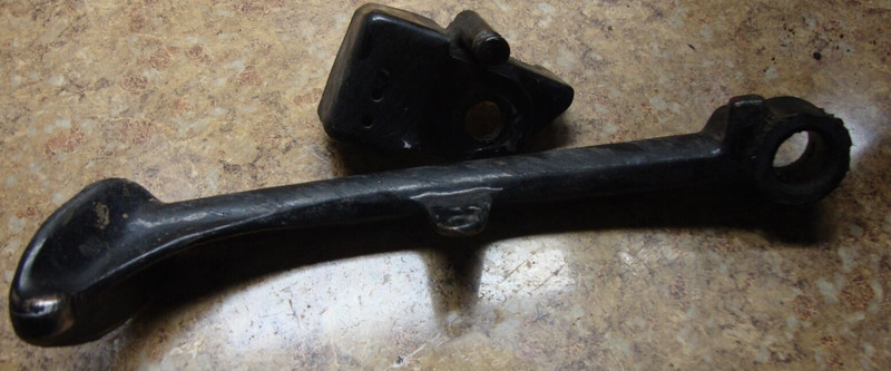 2002 Kawasaki Voyager ZG1200 ZG 1200 B XII Side Kick Stand Bracket Kickstand 02