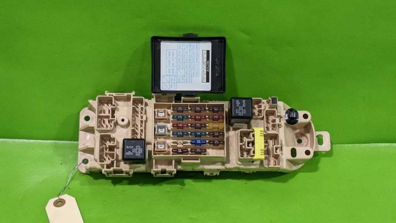 92-96 LEXUS SC400 INTERIOR FUSE BOX W/RELAY INTEGRATION OEM 4597-31