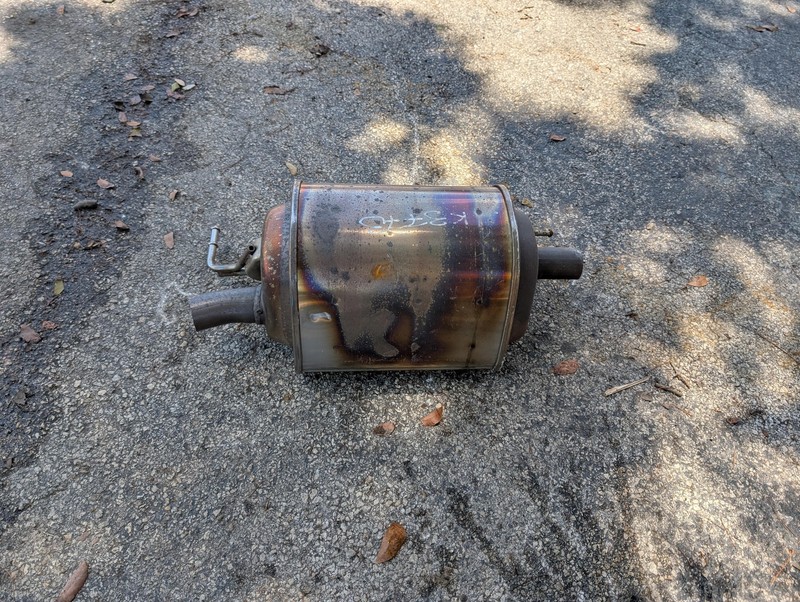 Center Exhaust Muffler 2019 Kia Soul 28600-B2310 2014 2015 2016 2017 2018