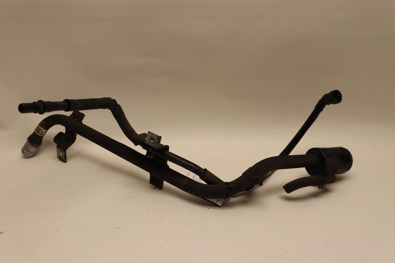 2015-2016 HYUNDAI GENESIS SEDAN FUEL TANK FILLER NECK HOSE TUBE PIPE OEM
