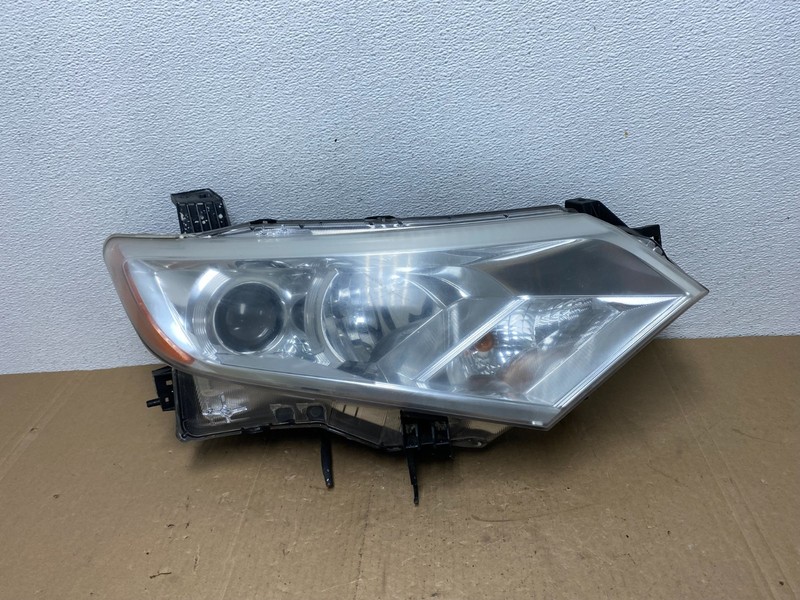 2012 to 2017 Nissan Quest Right Passenger RH Headlight Halogen AC5743 DW