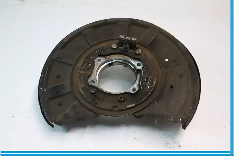 2014 Mercedes W218 CLS500 Rear Right Passenger Side Knuckle OEM