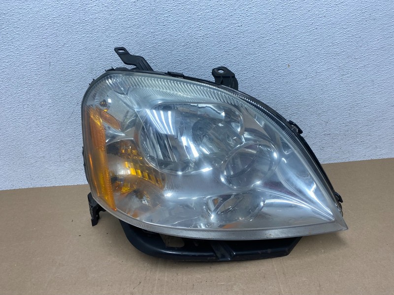 2005 to 2007 Ford Five Hundred Halogen Right Passenger Side Headlight AE4905 DW