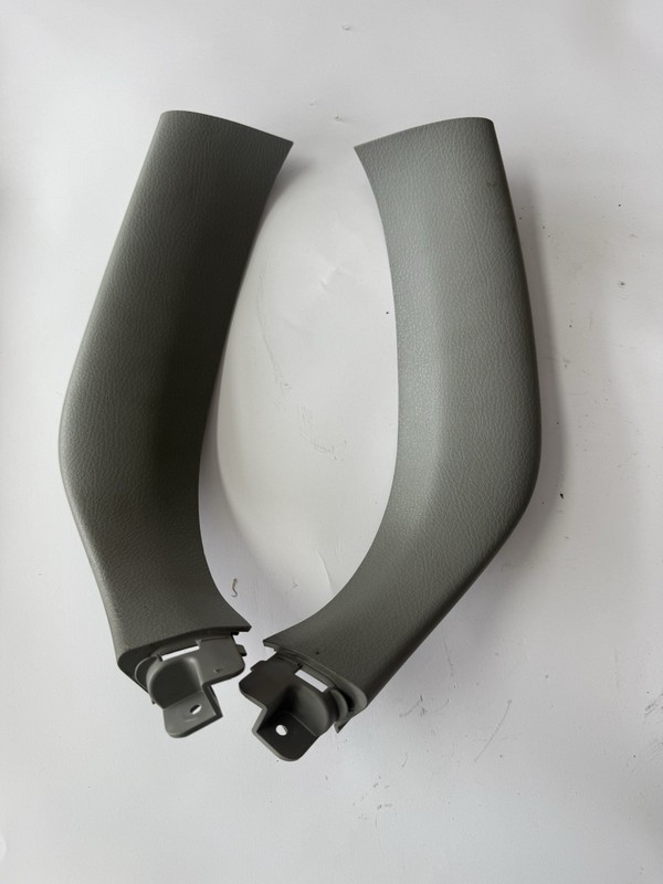 2011 KIA SORENTO Tailgate Frame Trim Driver Passenger Side Rear Inner Cover