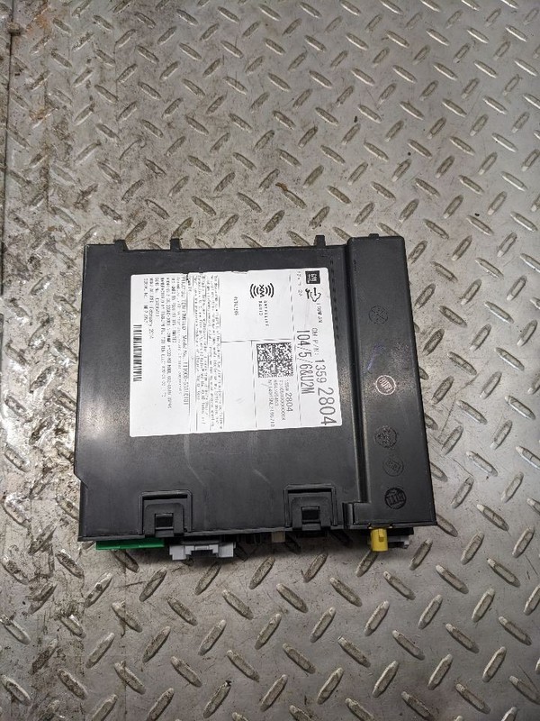 Audio Equipment Radio Receiver With Cue ID 13592804 Fits 13-14 ATS 1174330
