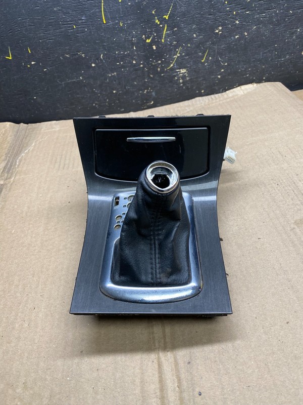 2011 to 2019 Infiniti M37 M56 Dash Center Console Storage Shifter Floor X2038 DG