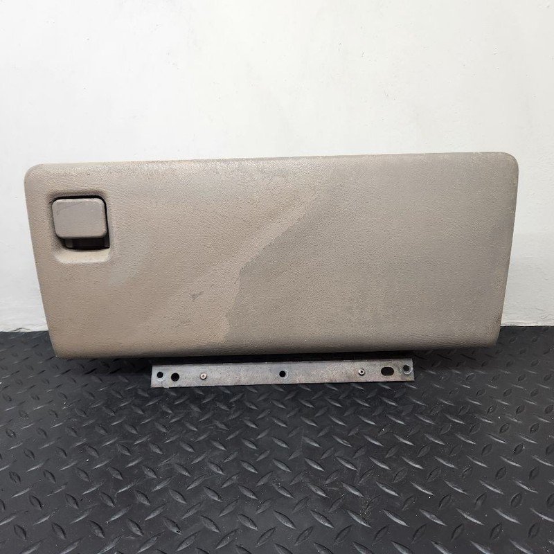 02-04 Chevrolet Avalanche Glove Box Door Tan OEM 15807878